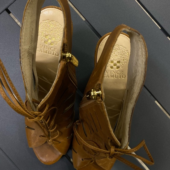 Vince Camuto Estie tan leather lace up cutout sandal heels - Picture 3 of 7